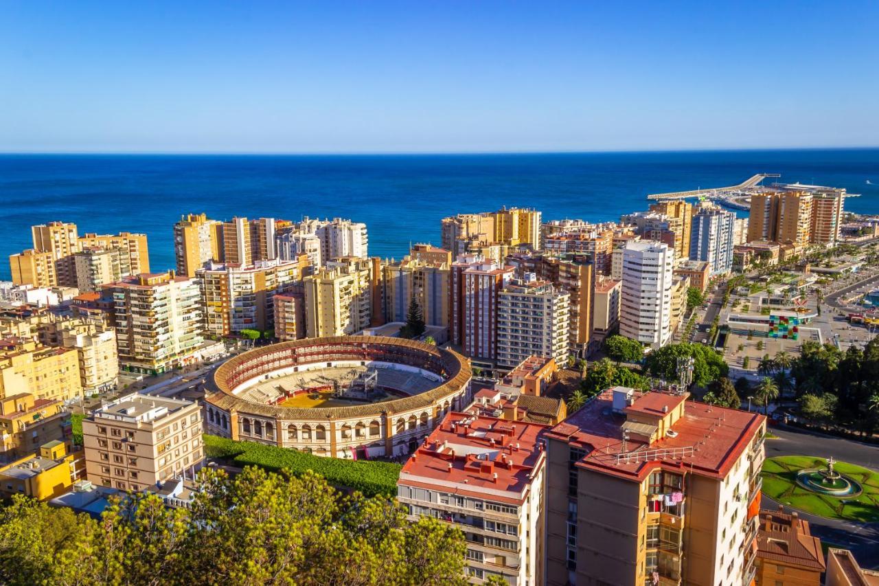 Malaga Centre Apartment With Parking Exterior photo