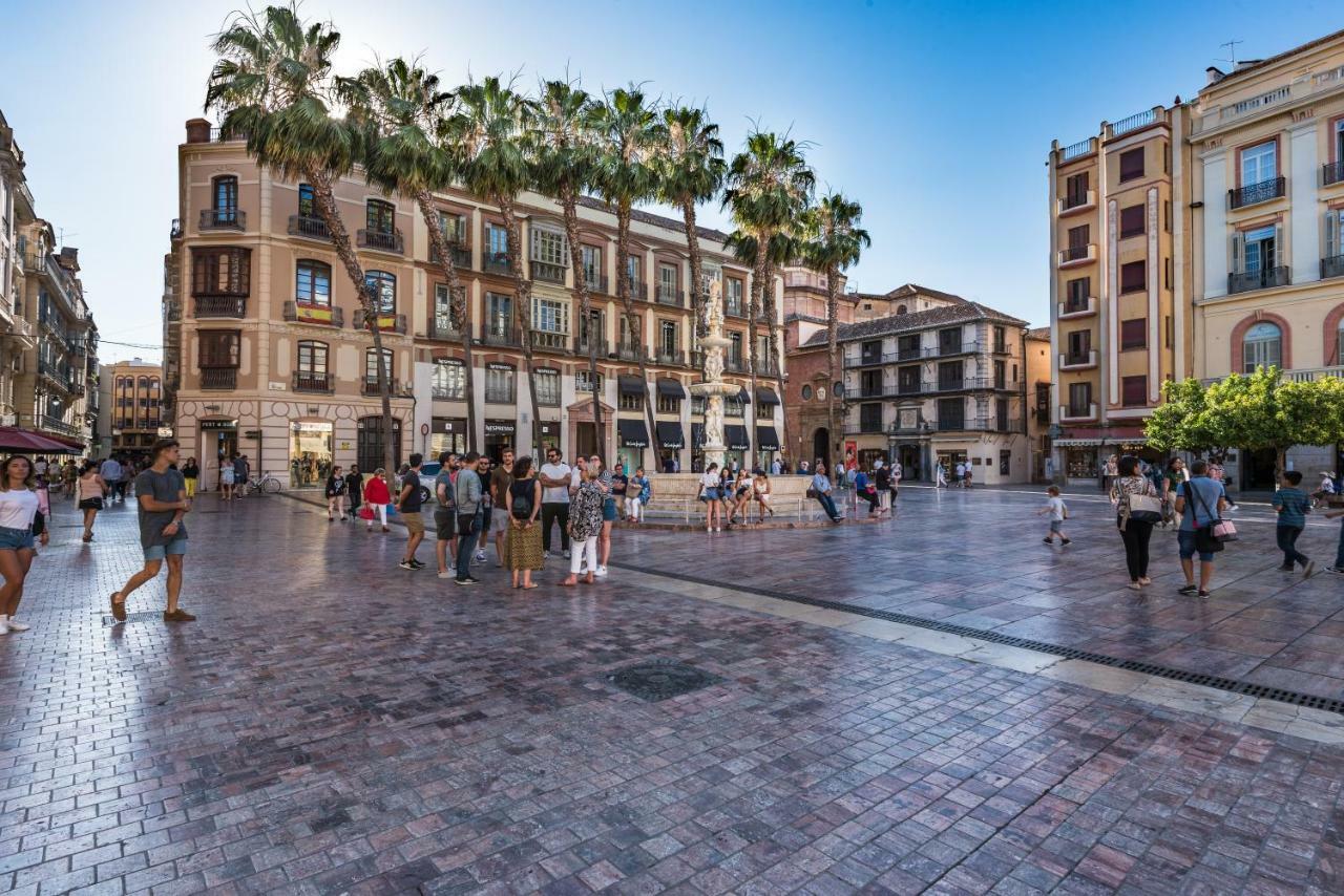 Malaga Centre Apartment With Parking Exterior photo
